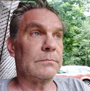 Meet your Posher, Mark